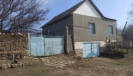 Дом в пригороде Феодосии на участке 15 сот
